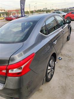 نيسان سنترا